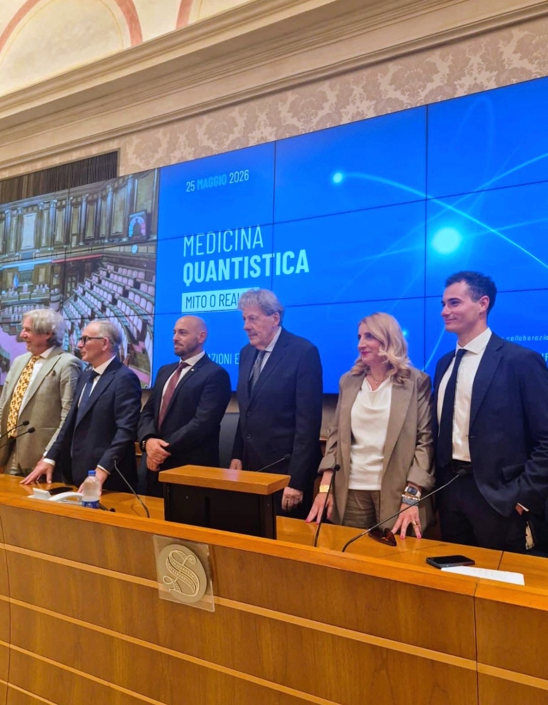 Prof. Ricciardi in contesto istituzionale